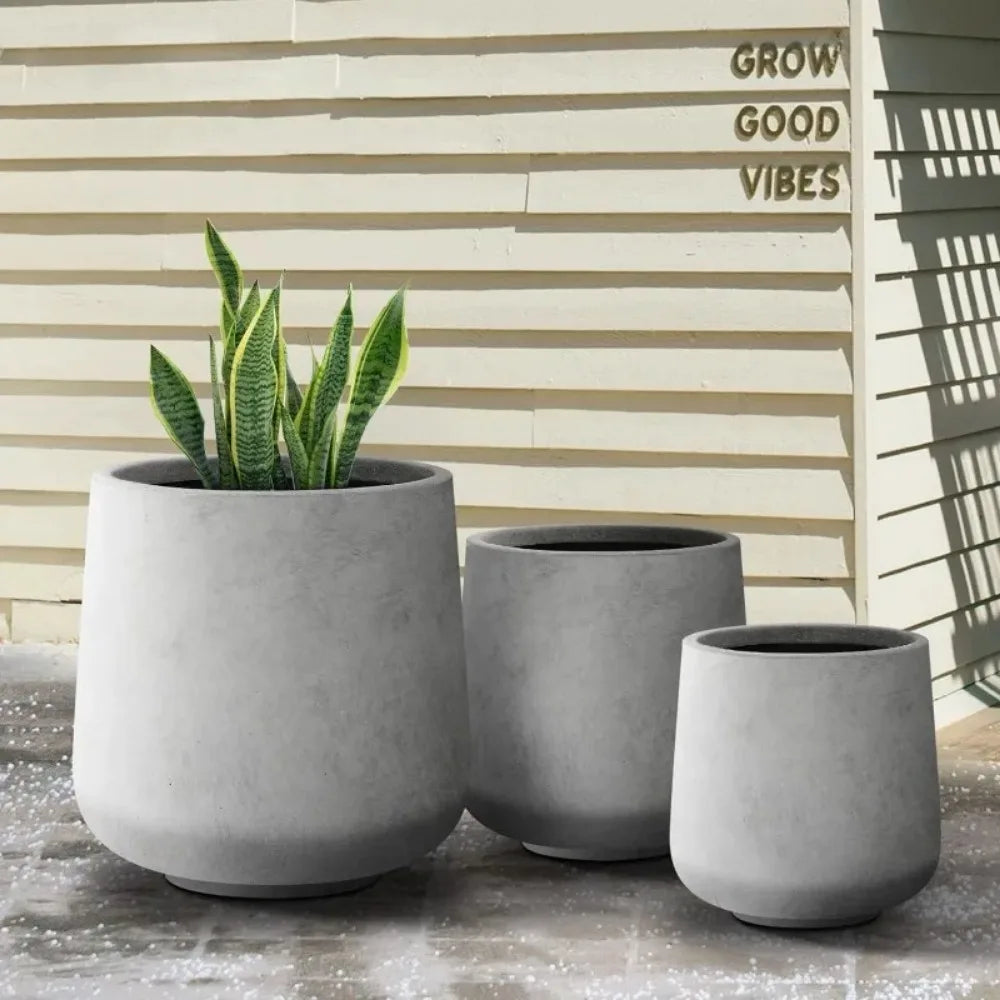 Round Concrete Planter, Set of 3